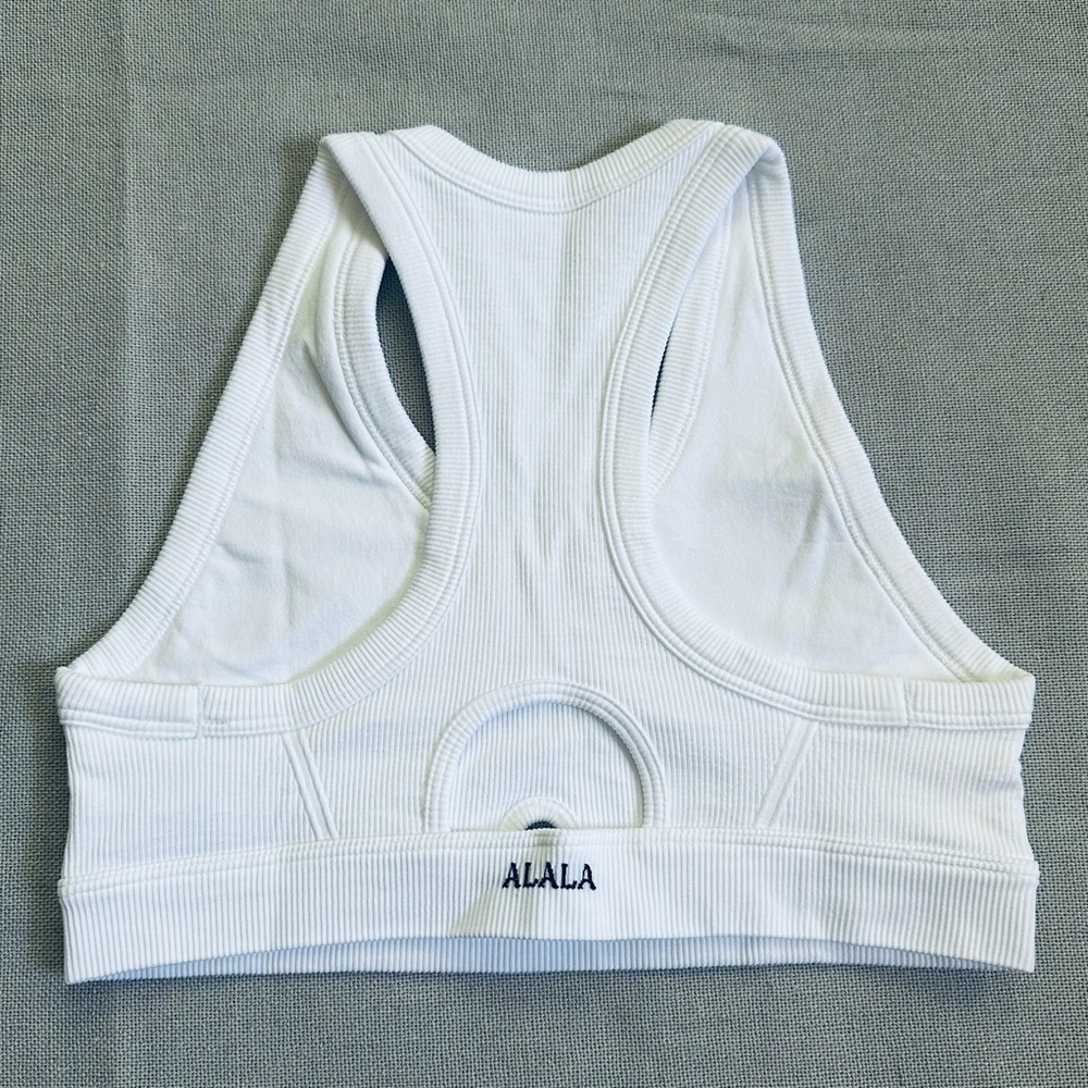 ALALA Barre Racer Ribbed Seamless Sports Bra New - Picture 6 of 7